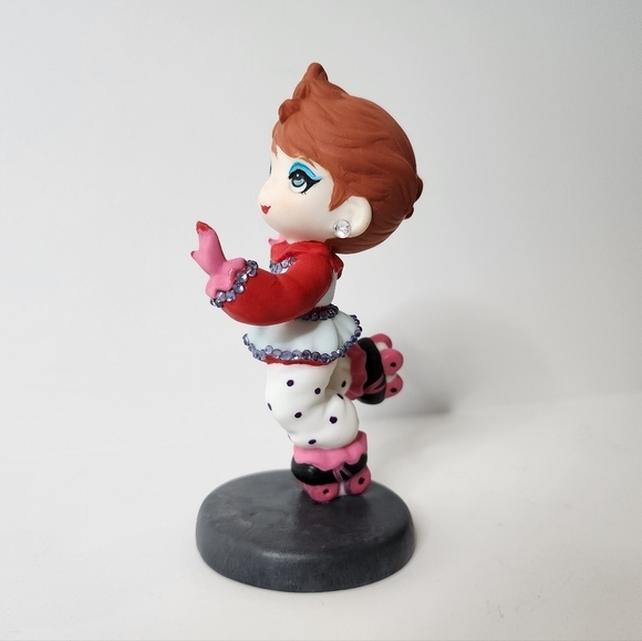 Chappell Roan My Kink Is Karma Altered Moment Figurine - Picture 6 of 8